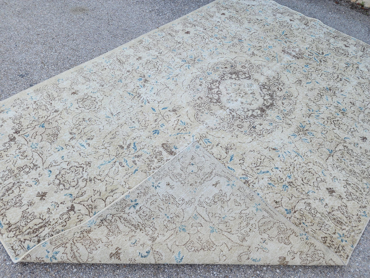7x10 Oushak Rug: Handwoven Turkish Wool, Neutral Farmhouse Style