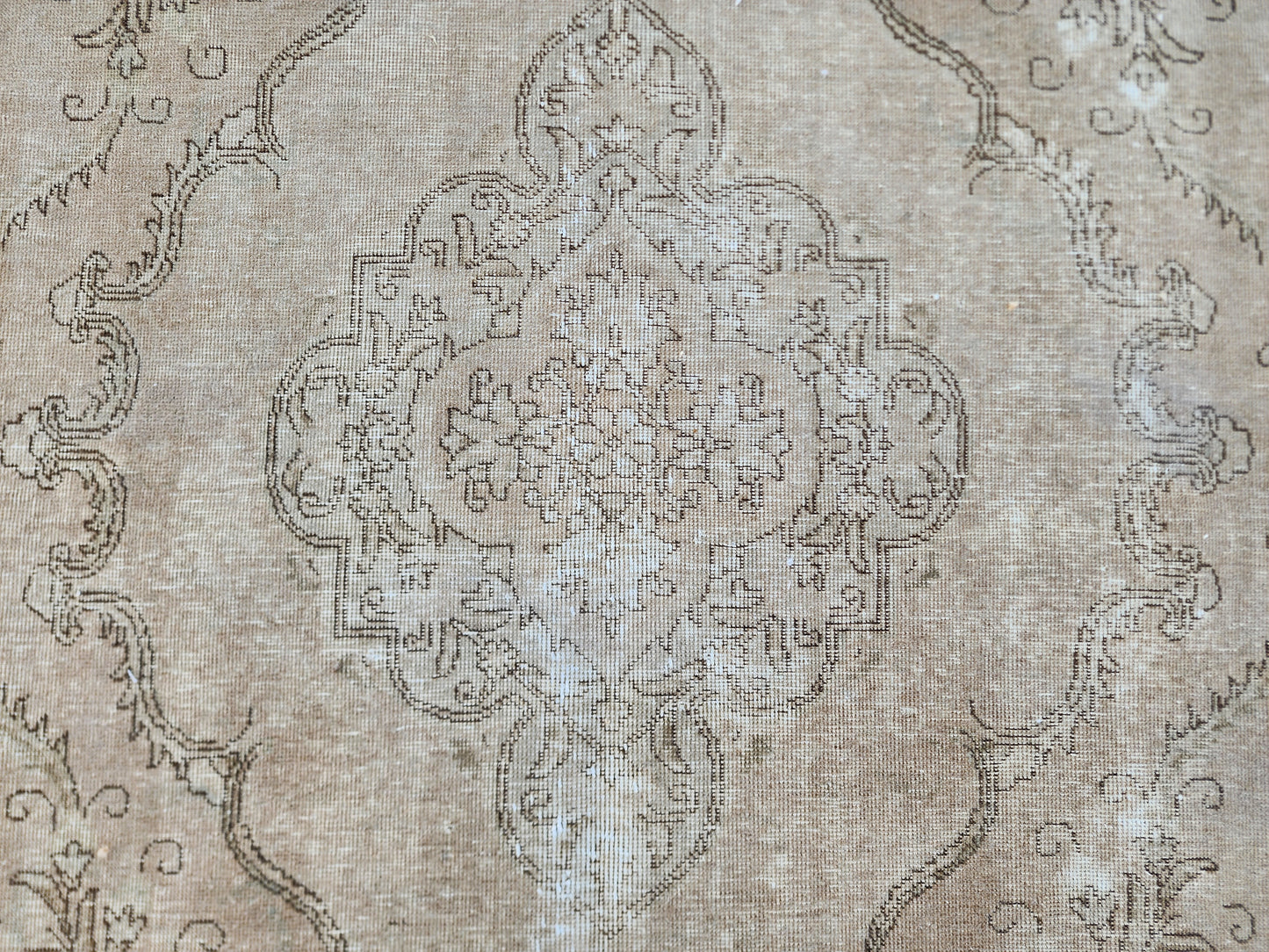 Vintage Neutral Rug 10x12 ft - sku1273