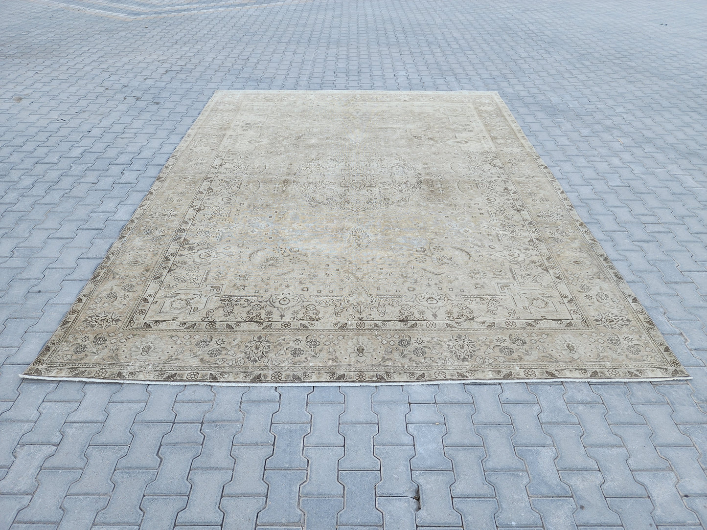 Vintage Wool 10x13 ft - sku1276