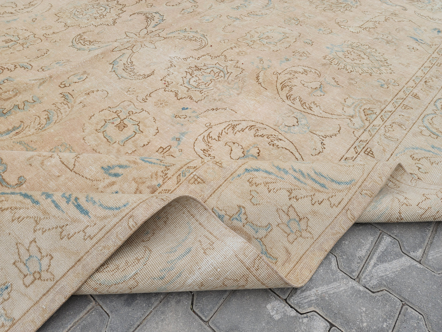 Neutral Vintage Oversize Rug 9x12 ft - skua203