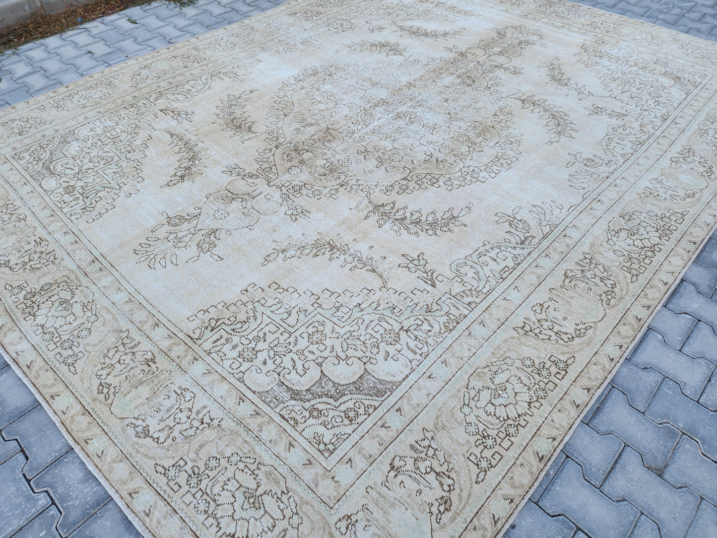 Vintage Neutral Large Rug 9x12 ft - skua221