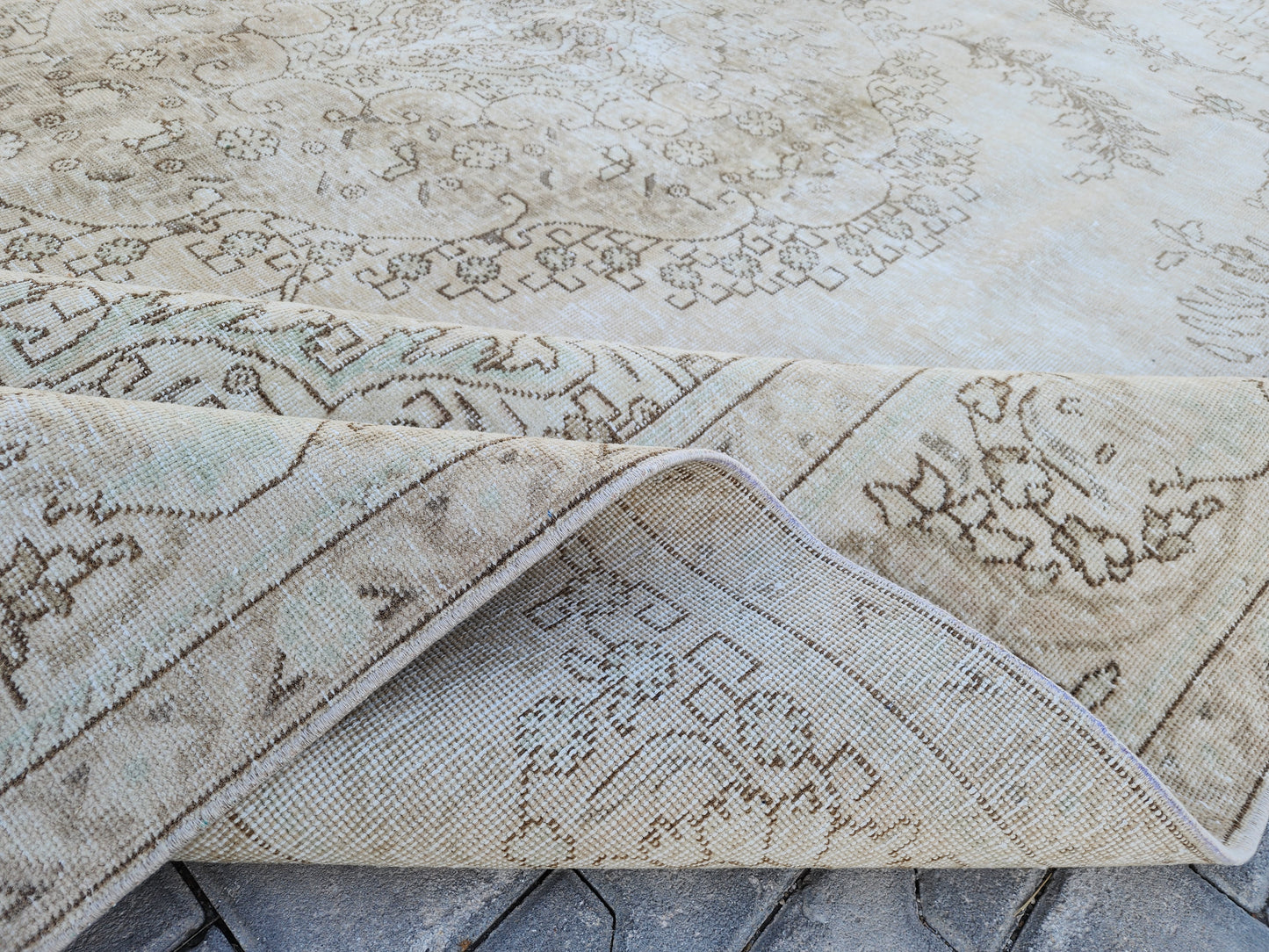 Vintage Neutral Large Rug 9x12 ft - skua221