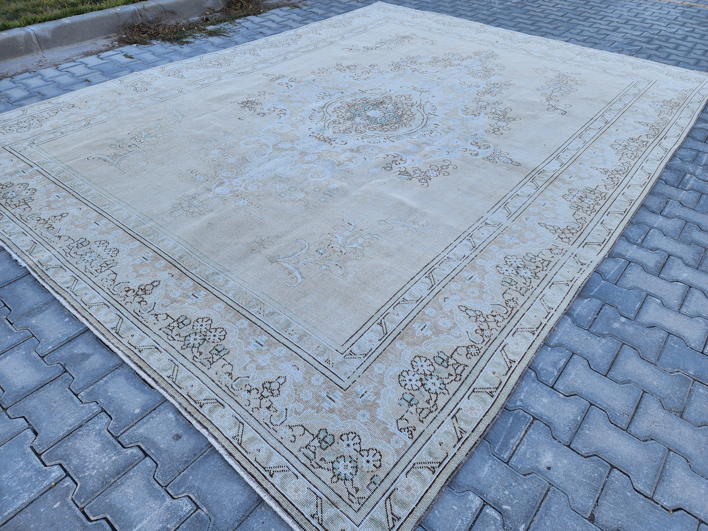 Vintage Hand Knotted Rug 9x12 ft - sku1408