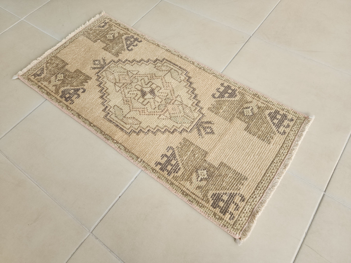 Vintage Rug Mini Hand Knotted Doormat 2x3 ft - skuy63