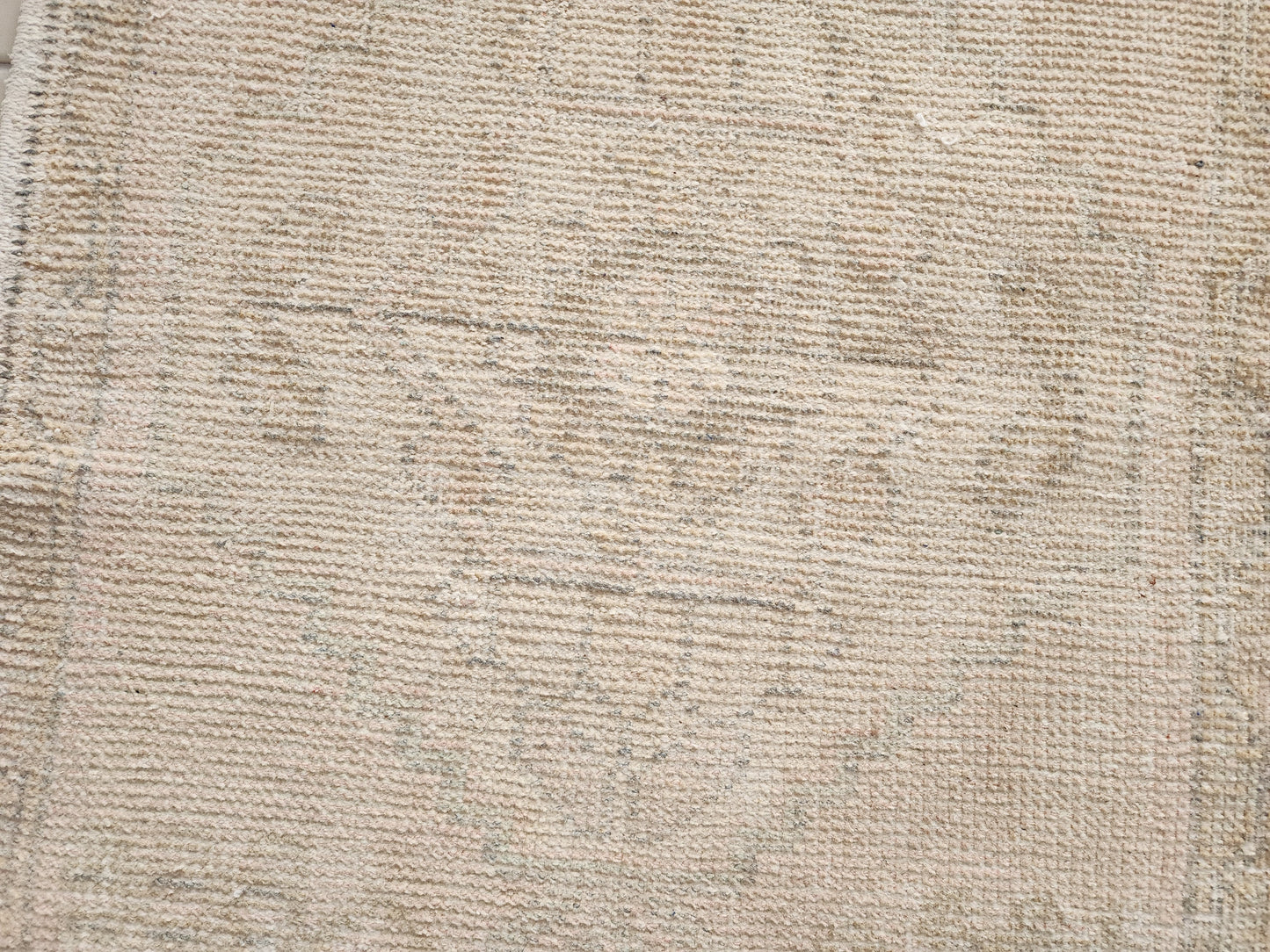 Turkish Neutral Small Rug 2x3 ft - skuy151