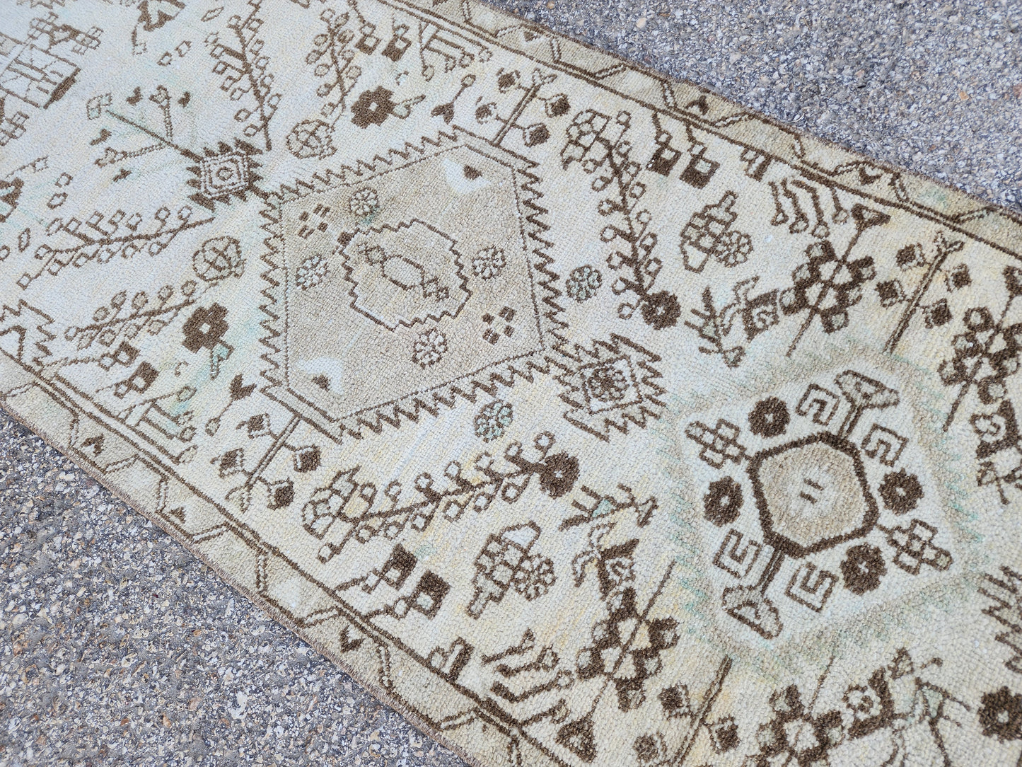 Soft Neutral Runner Rug 2x9 - sku1942