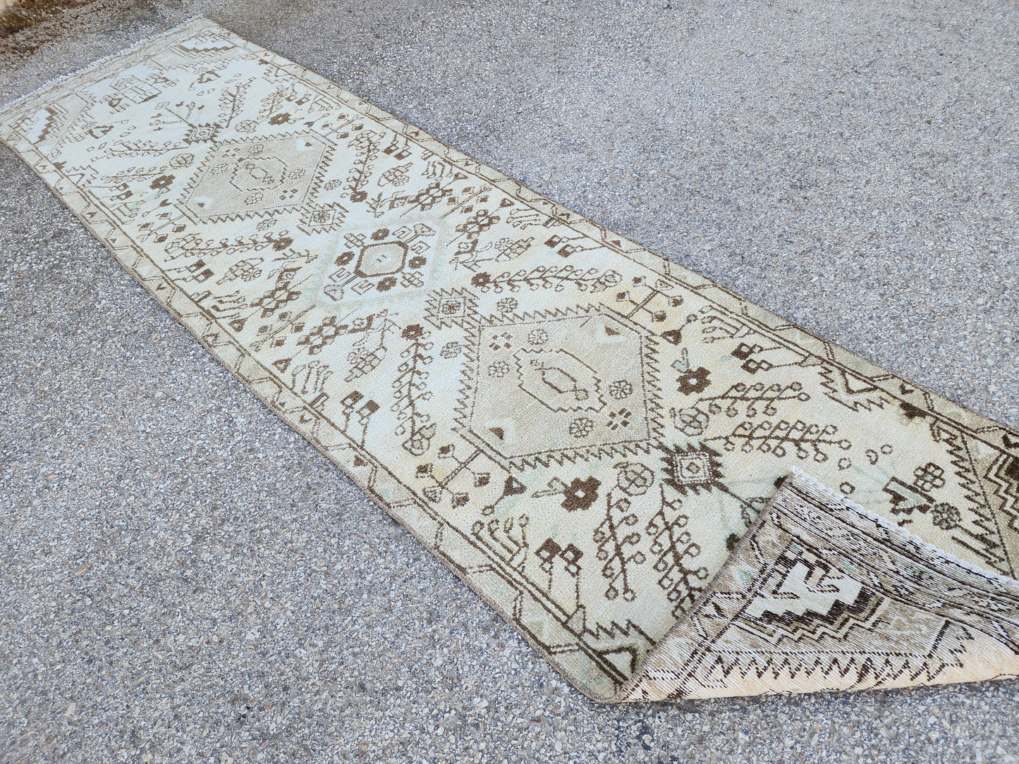 Soft Neutral Runner Rug 2x9 - sku1942