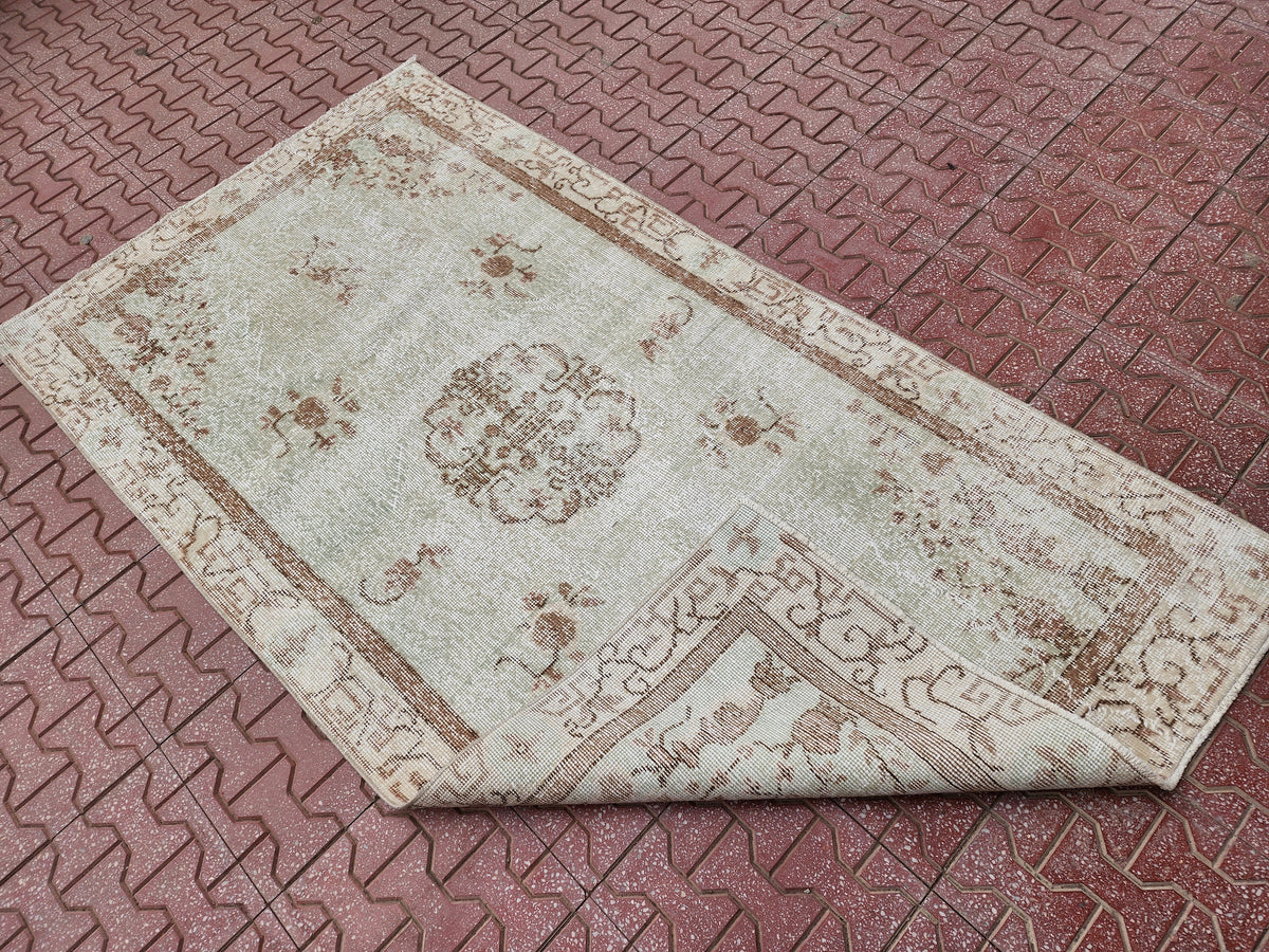 Handwoven Turkish Oushak Rug 4x7: Neutral Wool Bohemian Rug