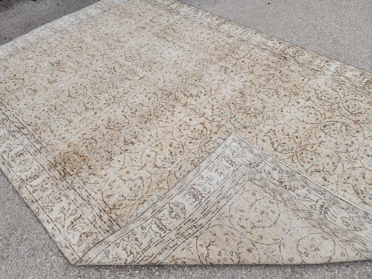 Hand Knotted Wool Rug 6x10: Beige Turkish Oushak Rug