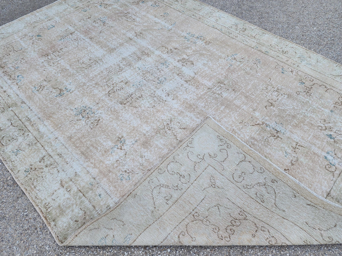 Beige Turkish Wool Rug 7x10: Handwoven Oushak Oriental Rug