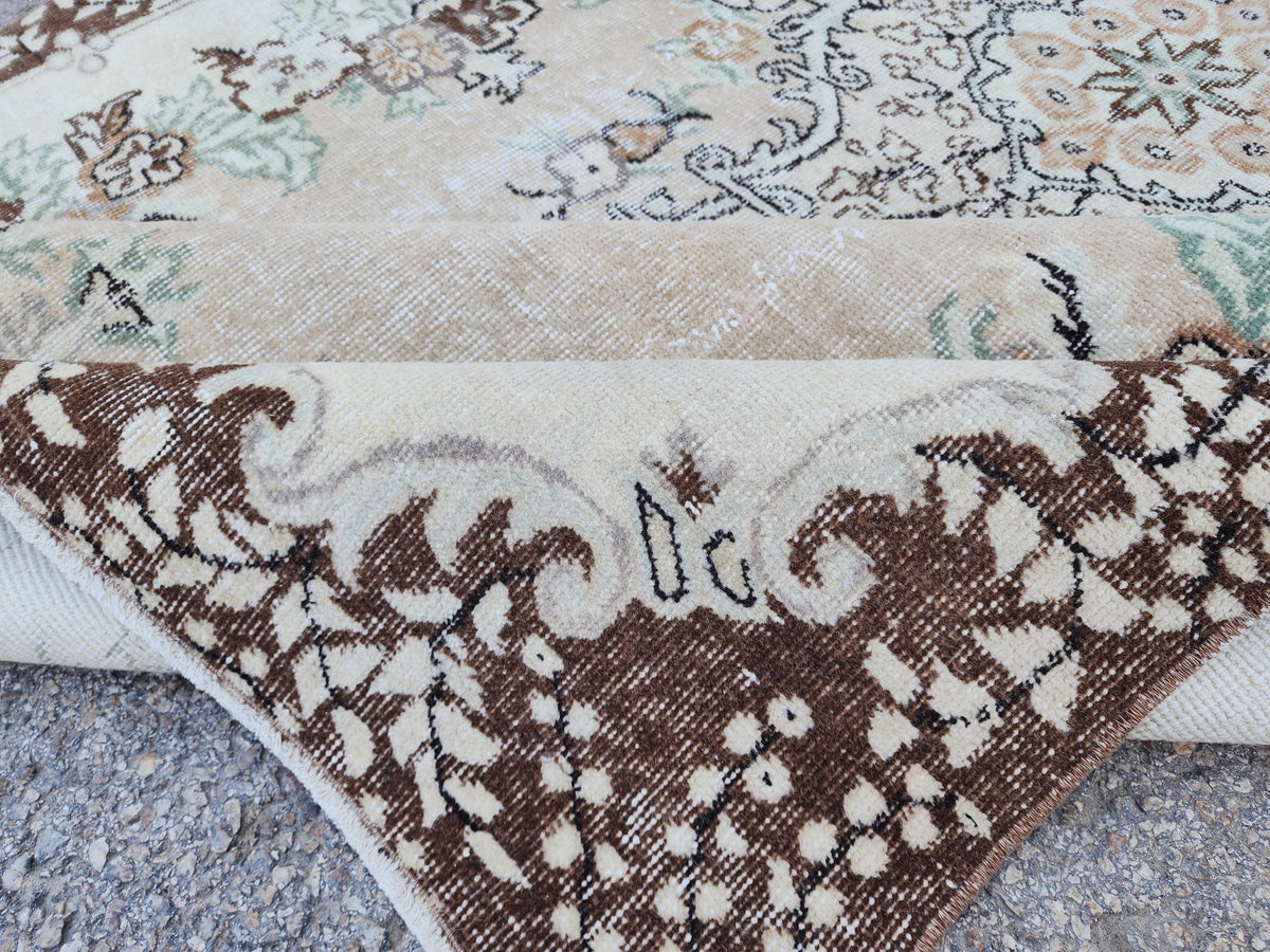 Hand Made Rug 5.7 x 9 ft, Turkish Hand Made Oushaj Design, Dining Room Decor