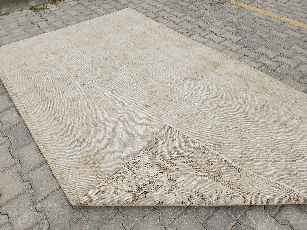Handwoven Turkish Oushak Rug 5x8: Beige Wool, Rustic Home Decor