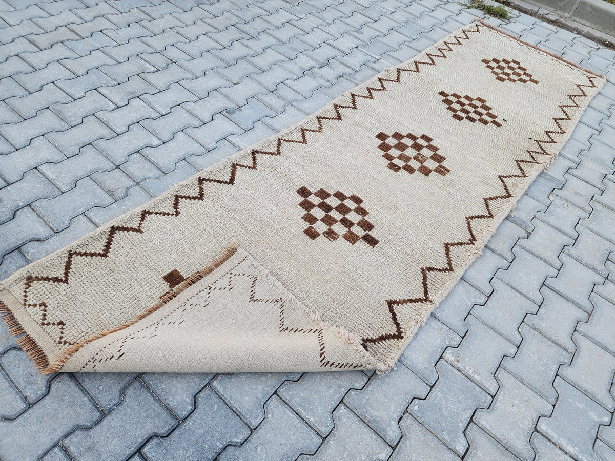 White Herki Rug 3x10: Vintage Bohemian Hallway Runner