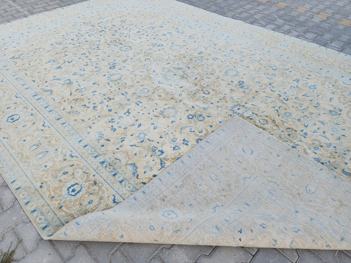 Oversized Vintage Rug 9x13: Hand Knotted Wool, Neutral Blue & Cream
