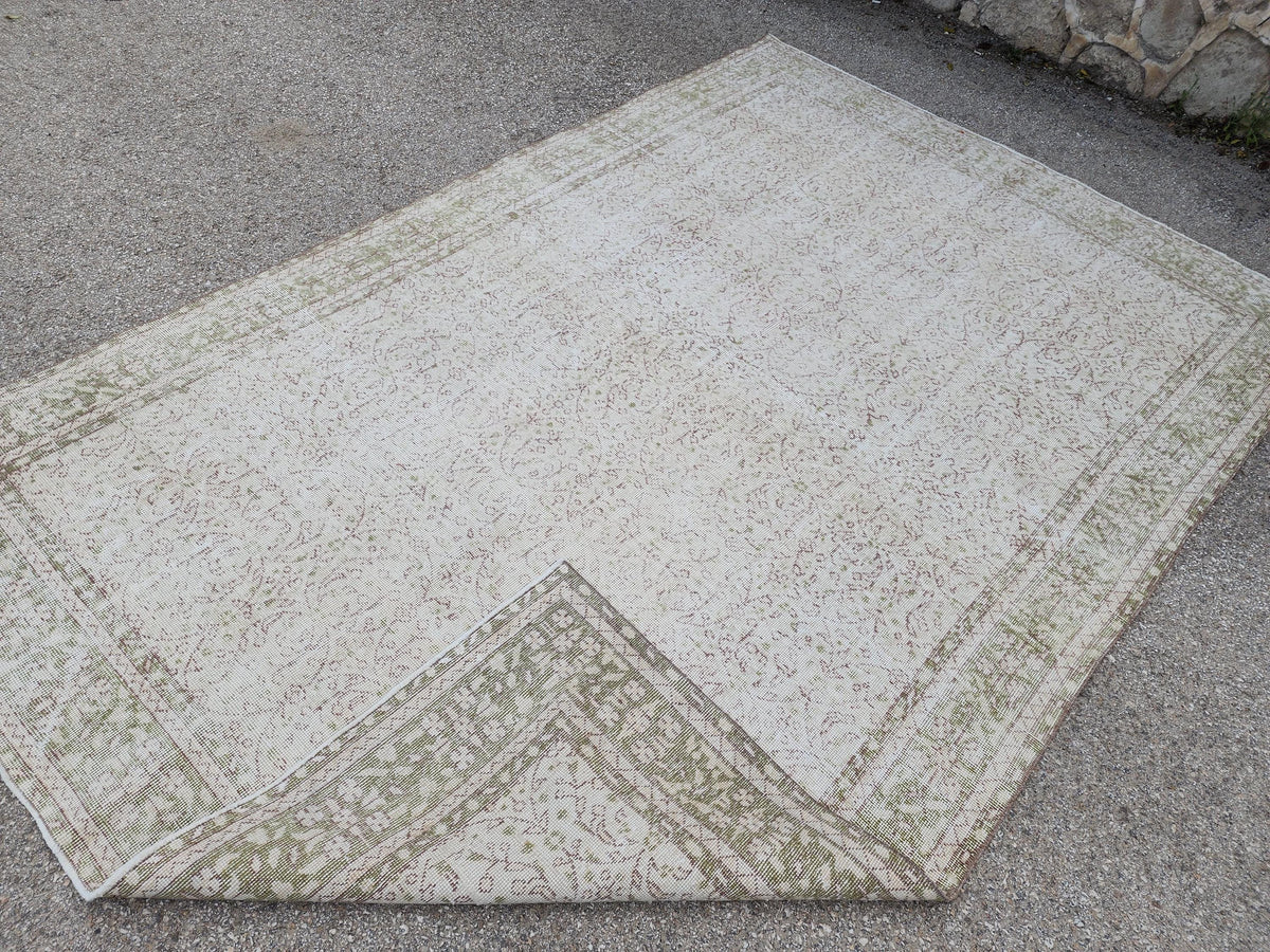 Handmade Wool Oushak Rug 7x10: Turkish Neutral Area Rug