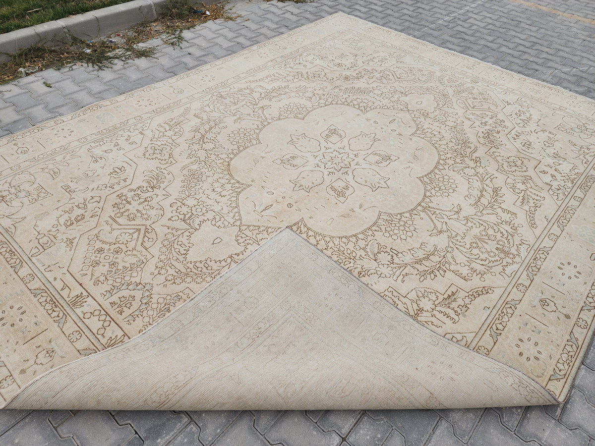 9x12 Vintage Turkish Wool Rug: Handmade Grey Cream Persian Rug