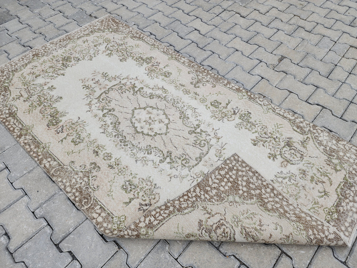 4x7 Vintage Turkish Oushak Rug: Handwoven Wool & Cotton