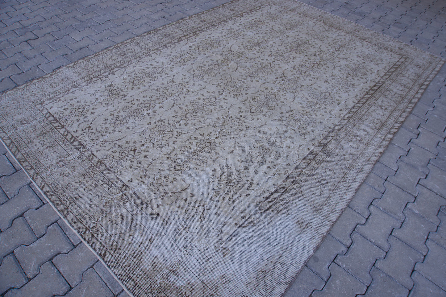 Vintage Wool Isparta Rug 7x10ft - sku87