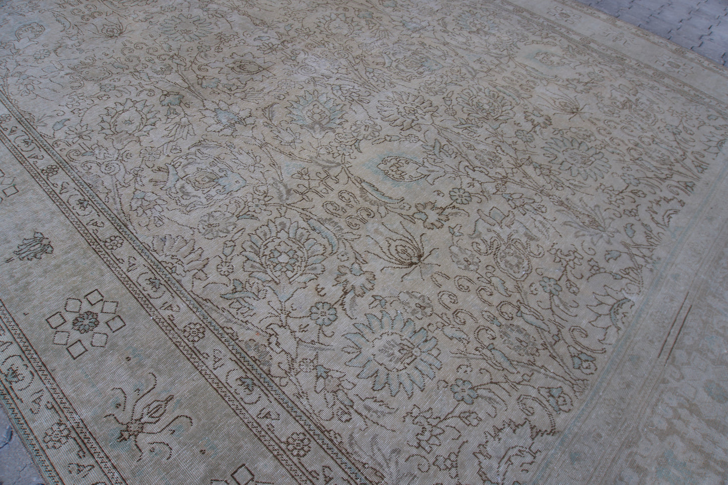Vintage Rug Large 10x12 ft- sku2035