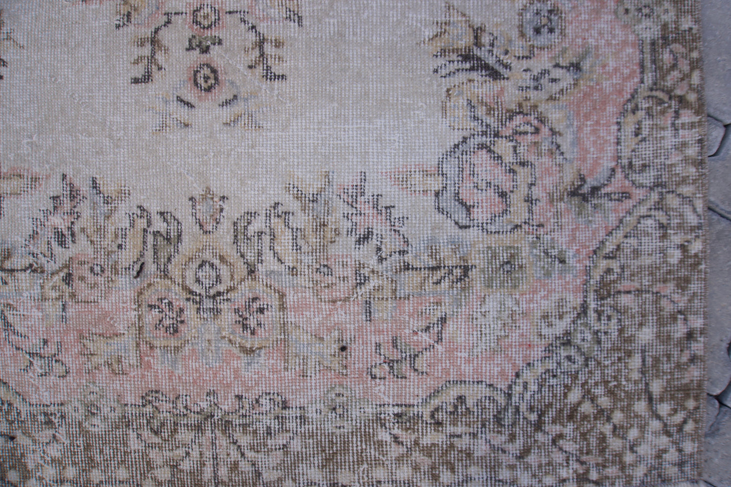 Neutral Small Wool Rug 4x7 ft - sku1507