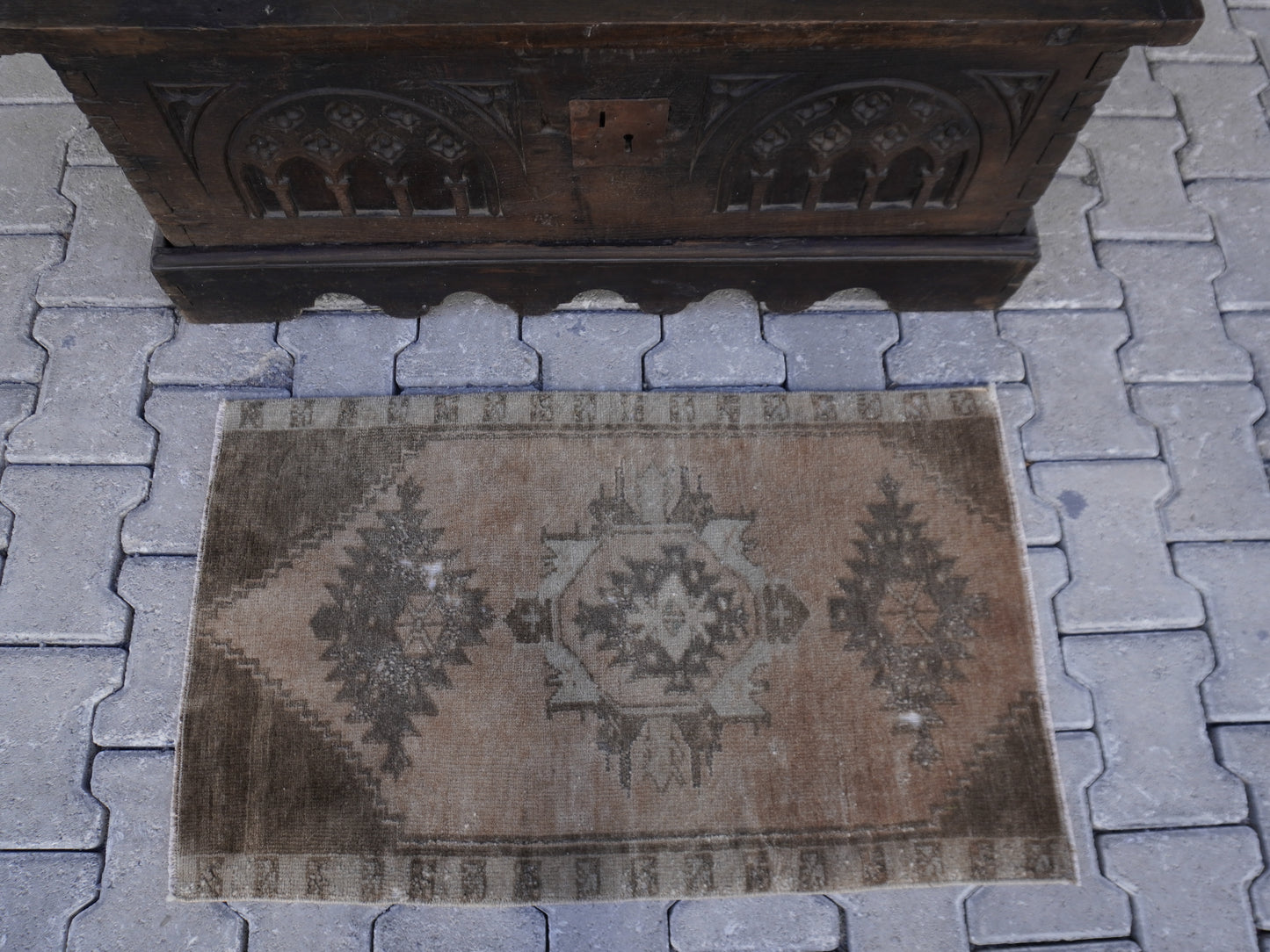 Wool Hand Knotted Rug 2x3 ft - sku21