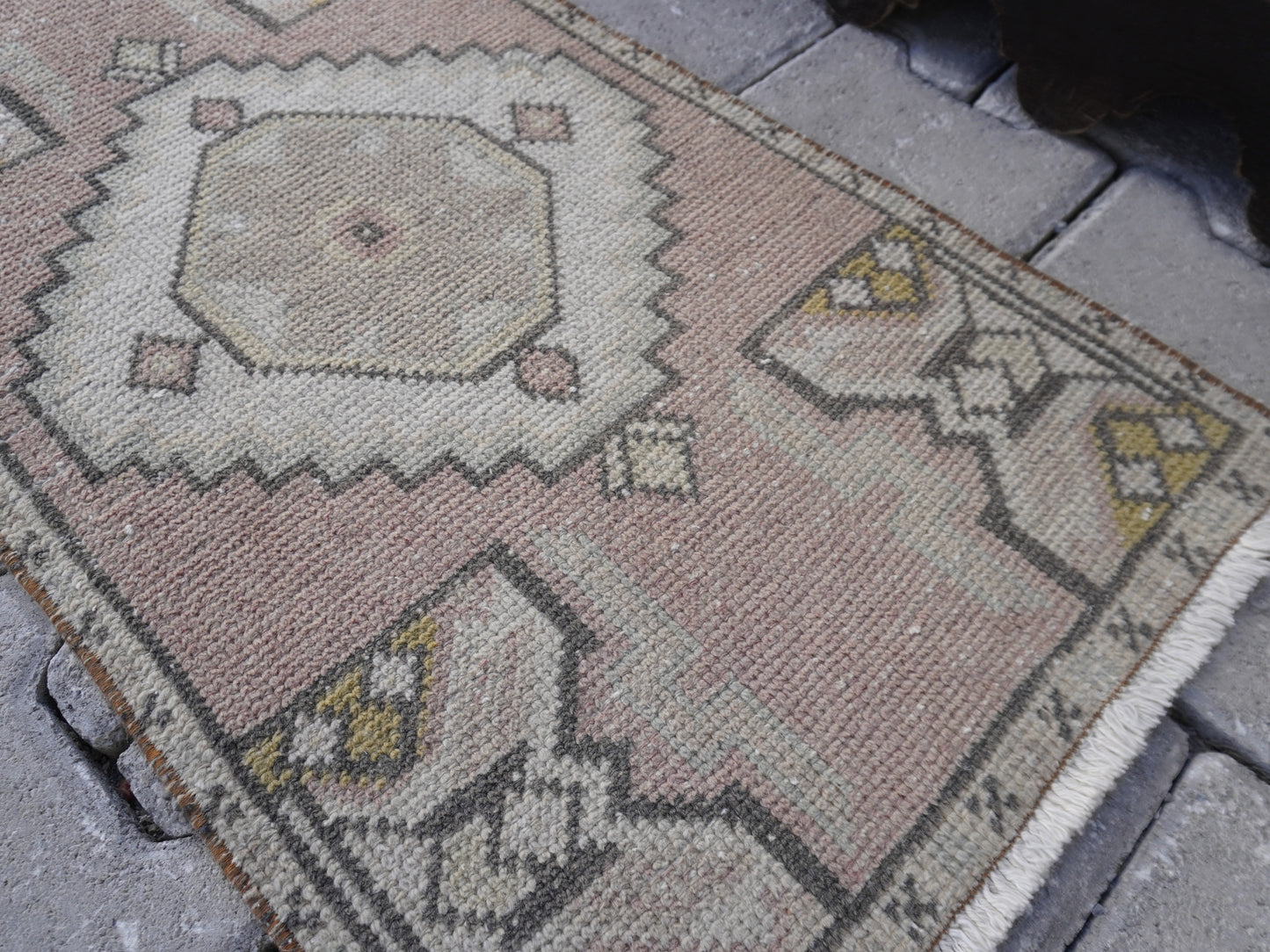 Hand Knotted Doormat 2x3 ft - skuy50