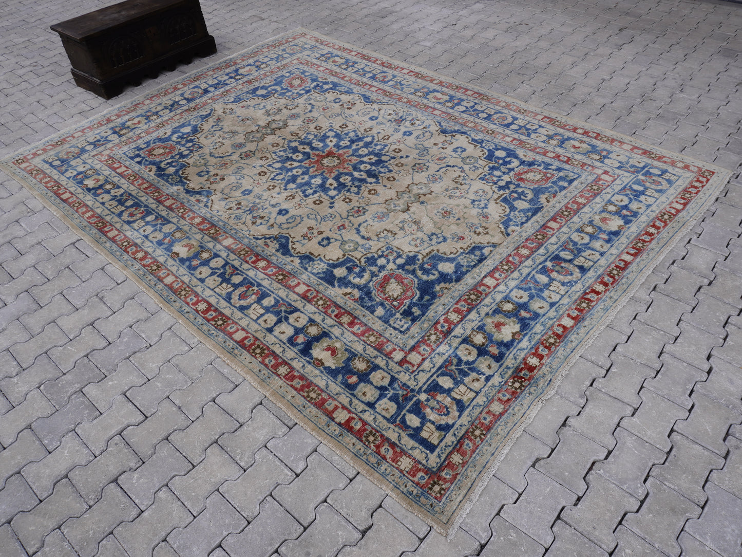 Hand Knotted Large Rug 8x11 ft - sku573