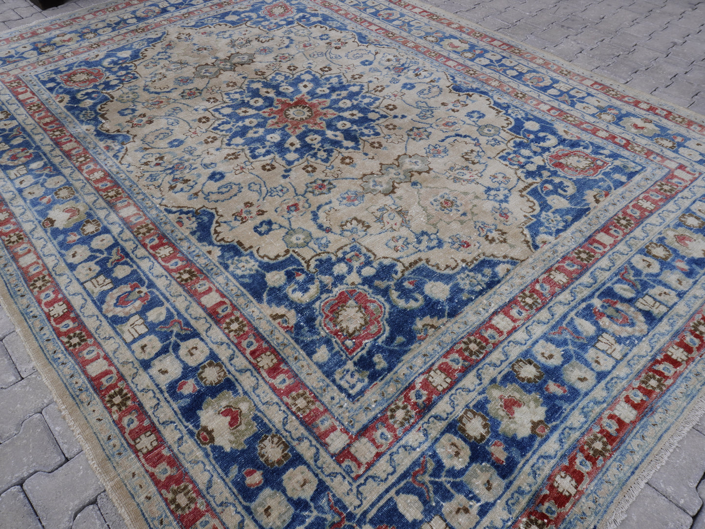 Hand Knotted Large Rug 8x11 ft - sku573