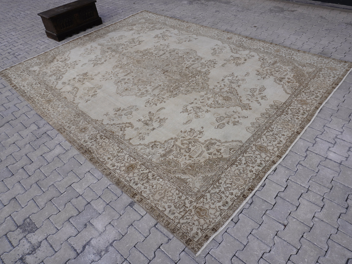 Oversize Hand Knotted Vintage Rug 10x14 ft - sku703