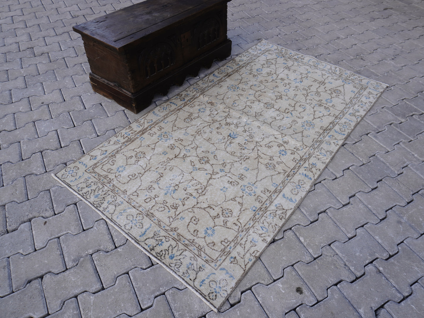 Wool Neutral Small Rug 4x7 ft - sku 977