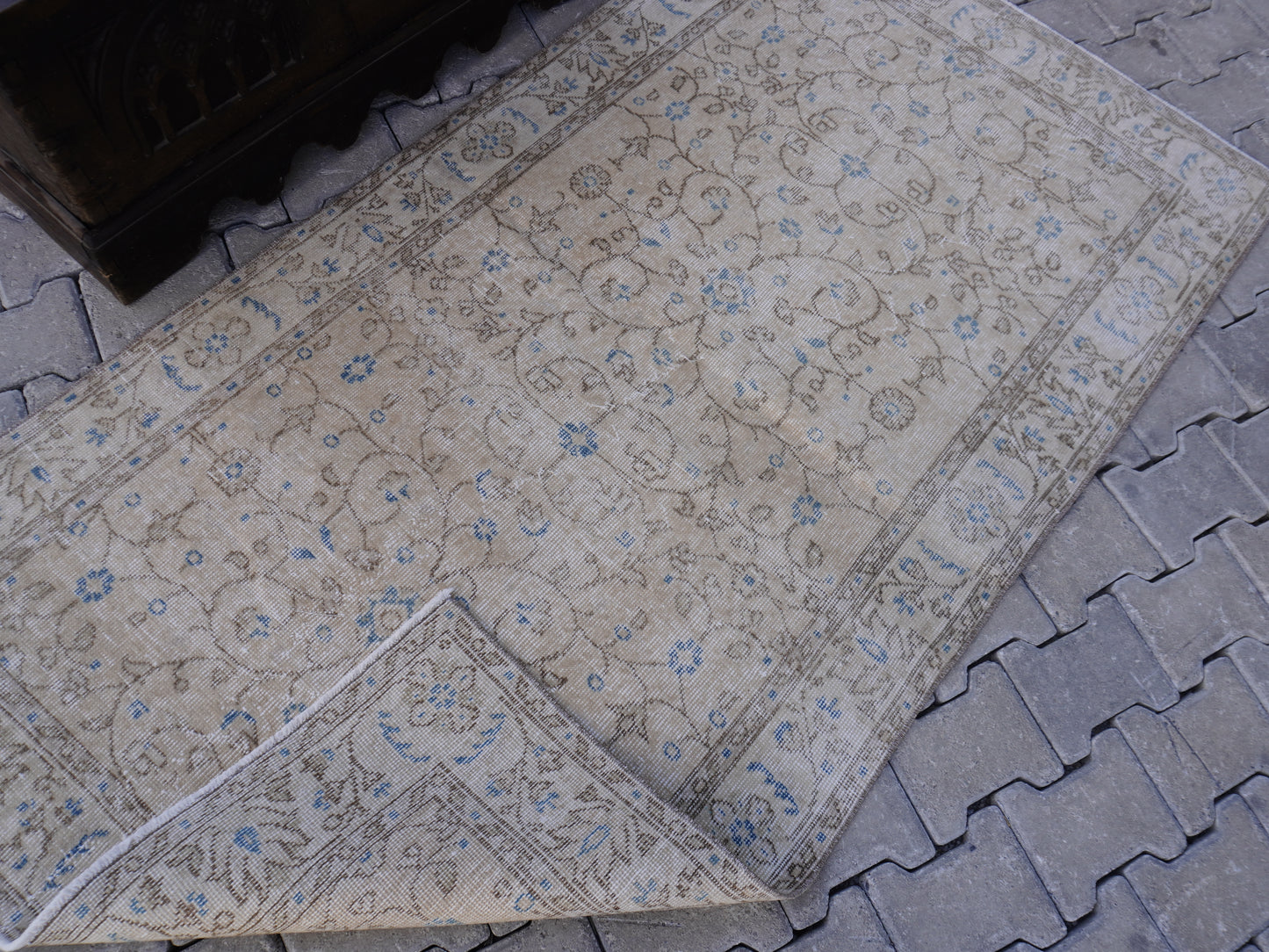 Vintage Turkish Neutral Small Rug 4x7 ft - sku 1108