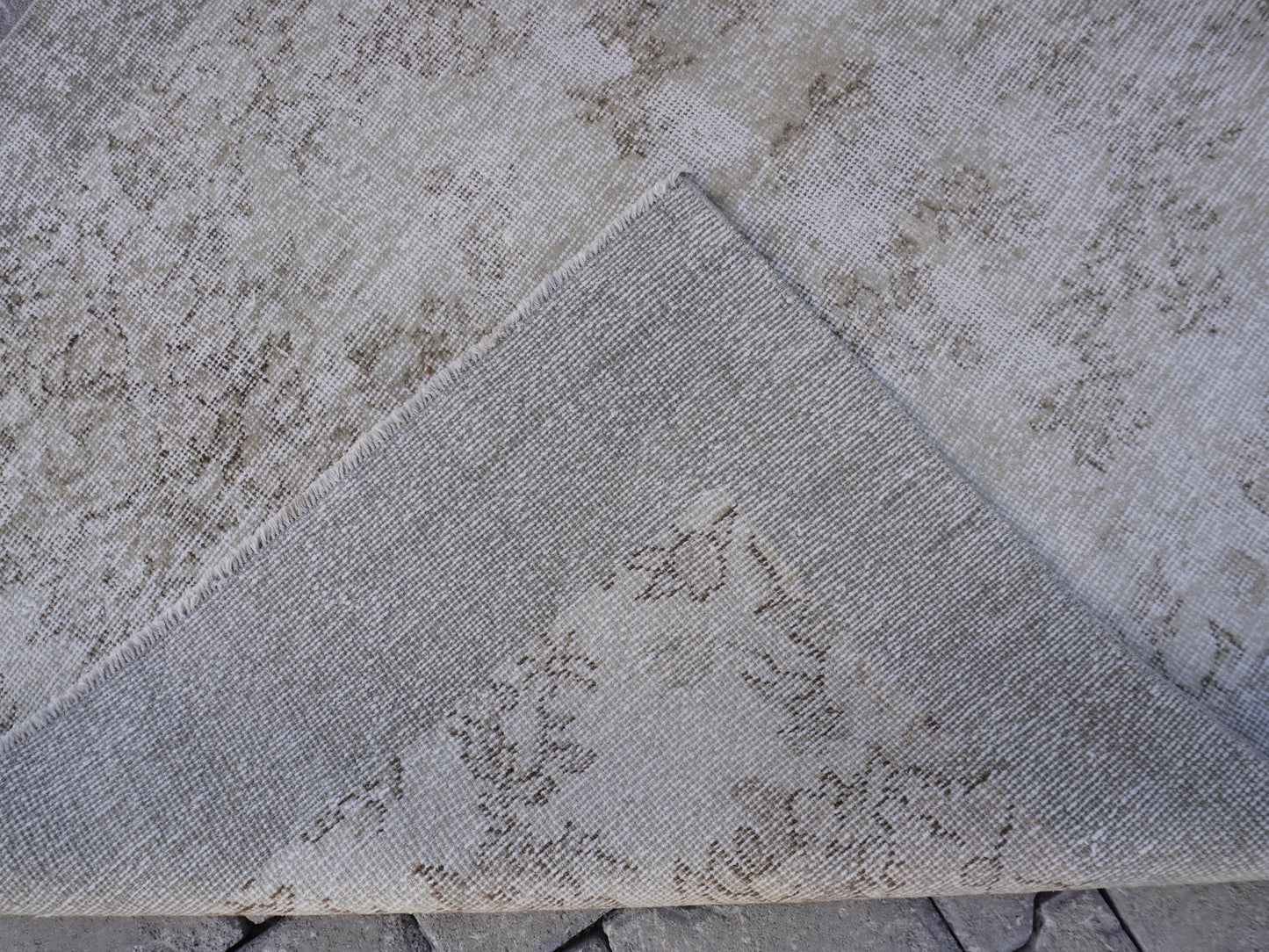 Vintage Wool Neutral Small Rug 4x7 ft - sku 1514