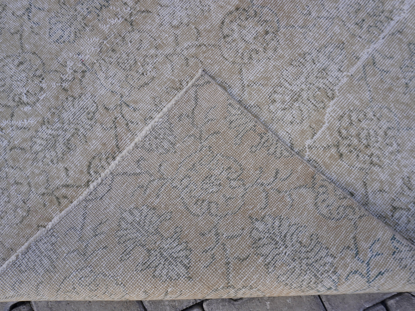 Wool Neutral Small Rug 4x7 ft - sku 907