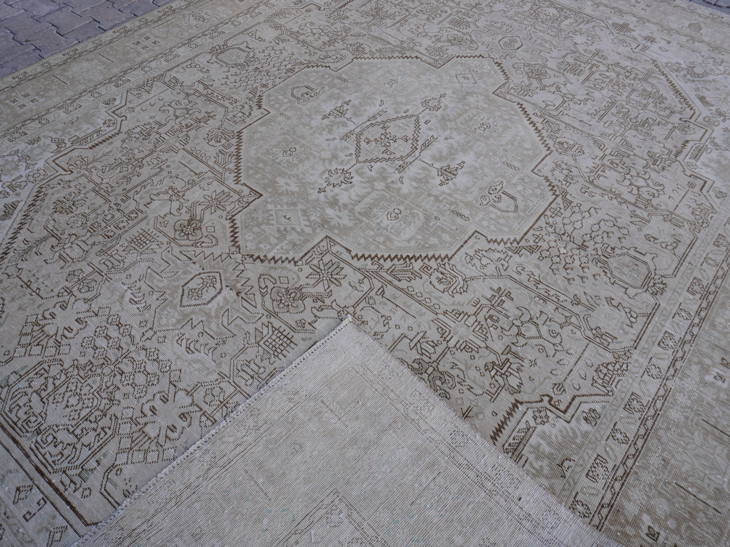 Vintage Large Rug 9x12 ft - sku2002