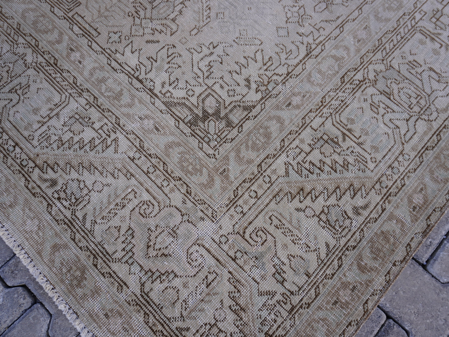 Vintage Oversize Rug 9x12 ft - sku2007