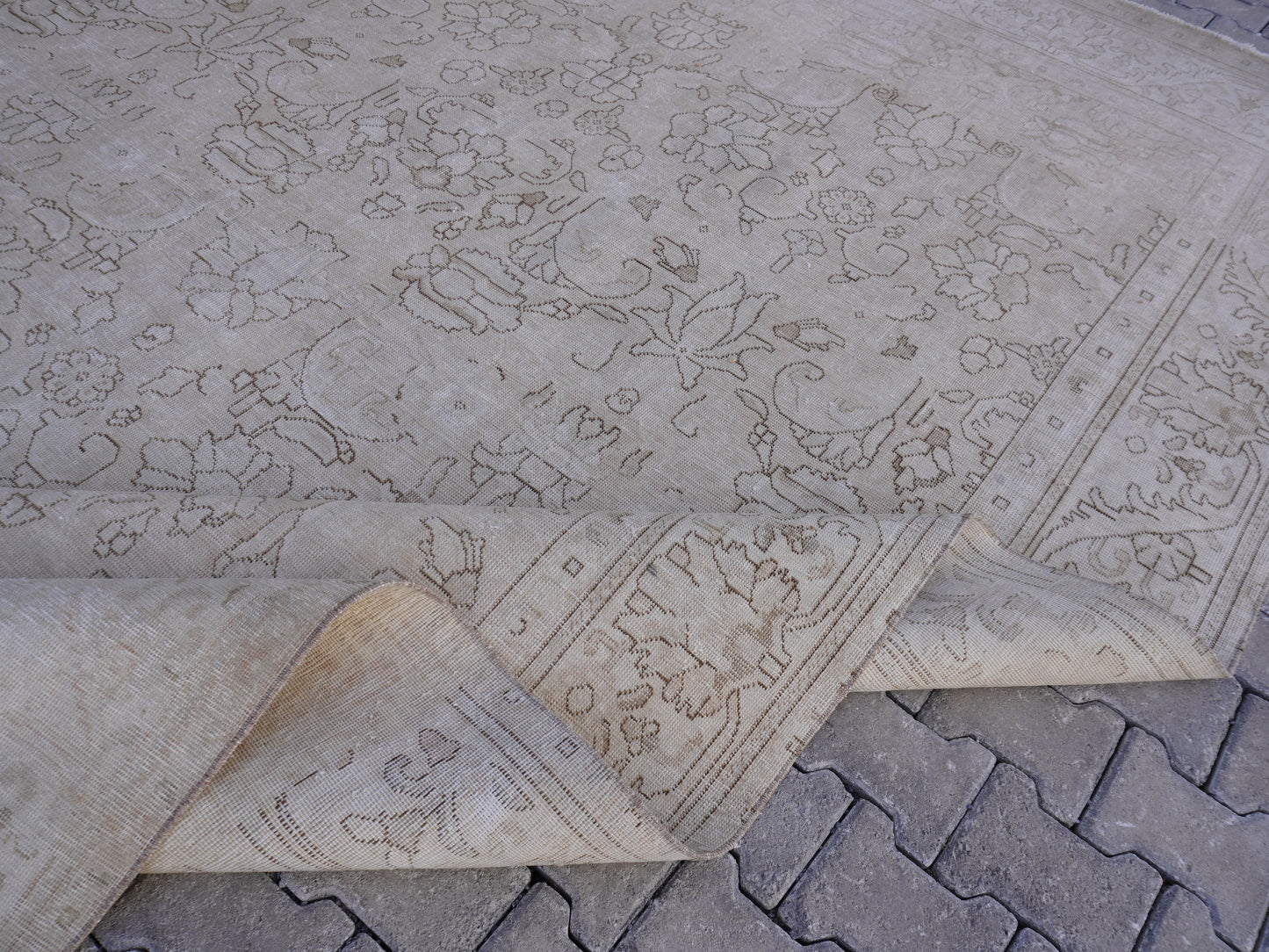 Neutral Large Wool Rug 9x12 ft - sku2012