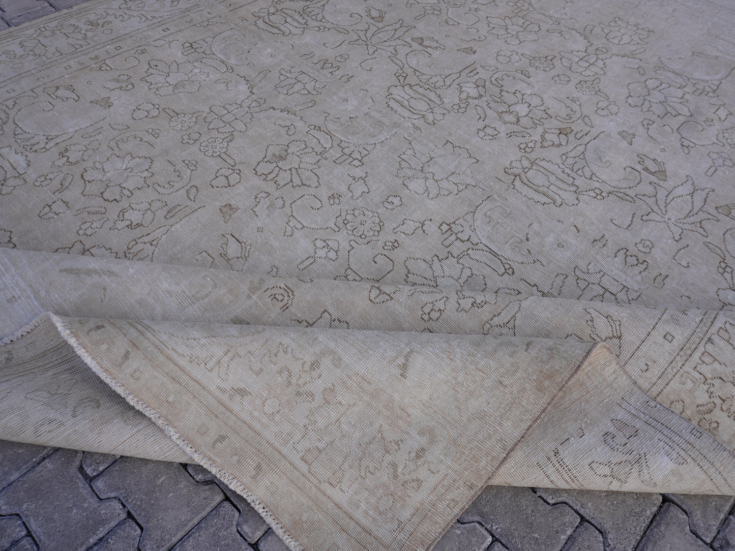 Neutral Large Wool Rug 9x12 ft - sku2012