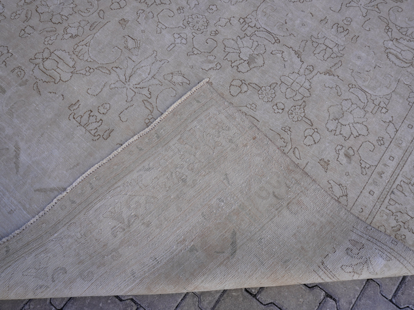 Neutral Large Wool Rug 9x12 ft - sku2012
