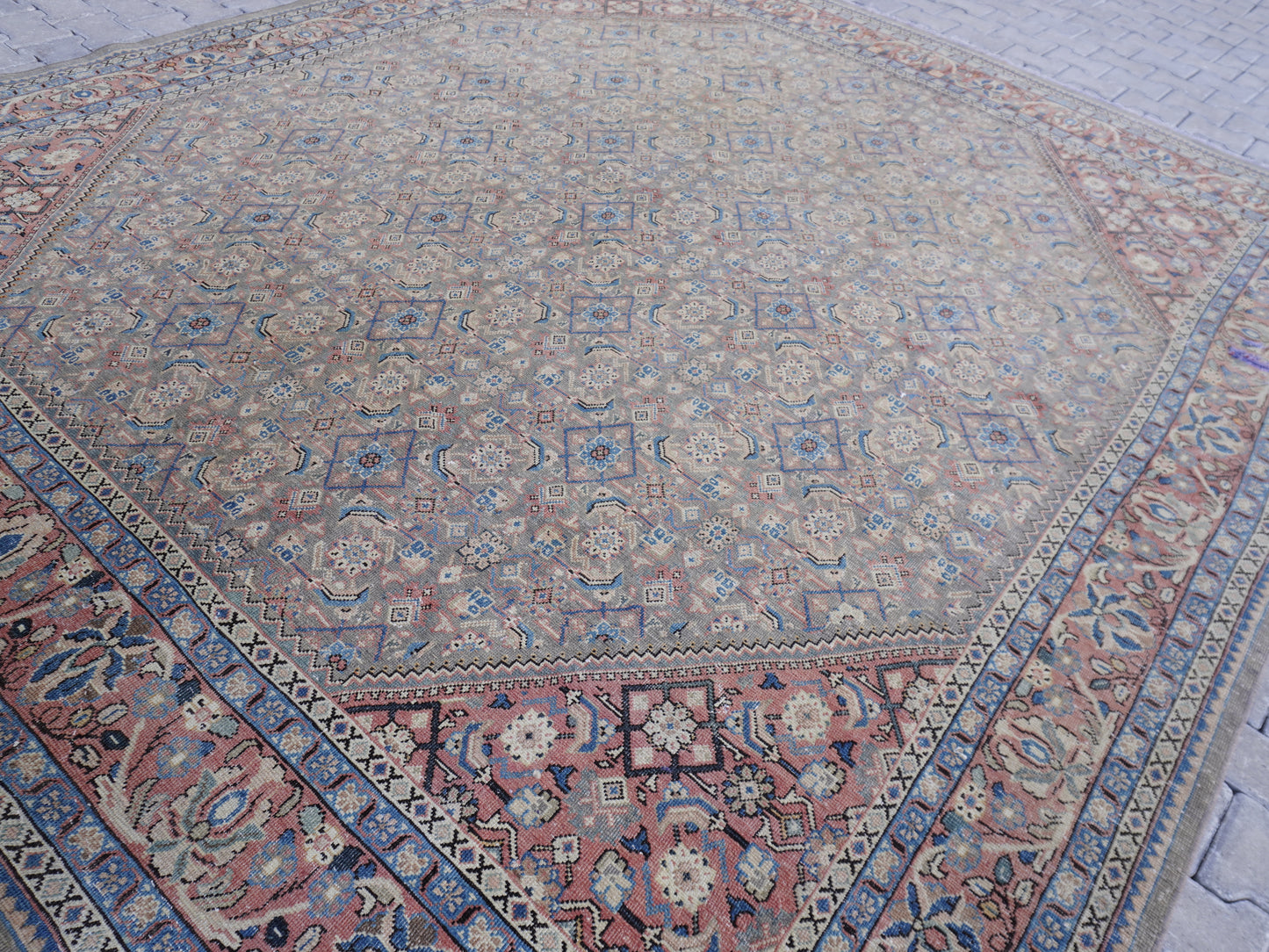 Neutral Vintage Area Rug 10x10 ft - sku2050