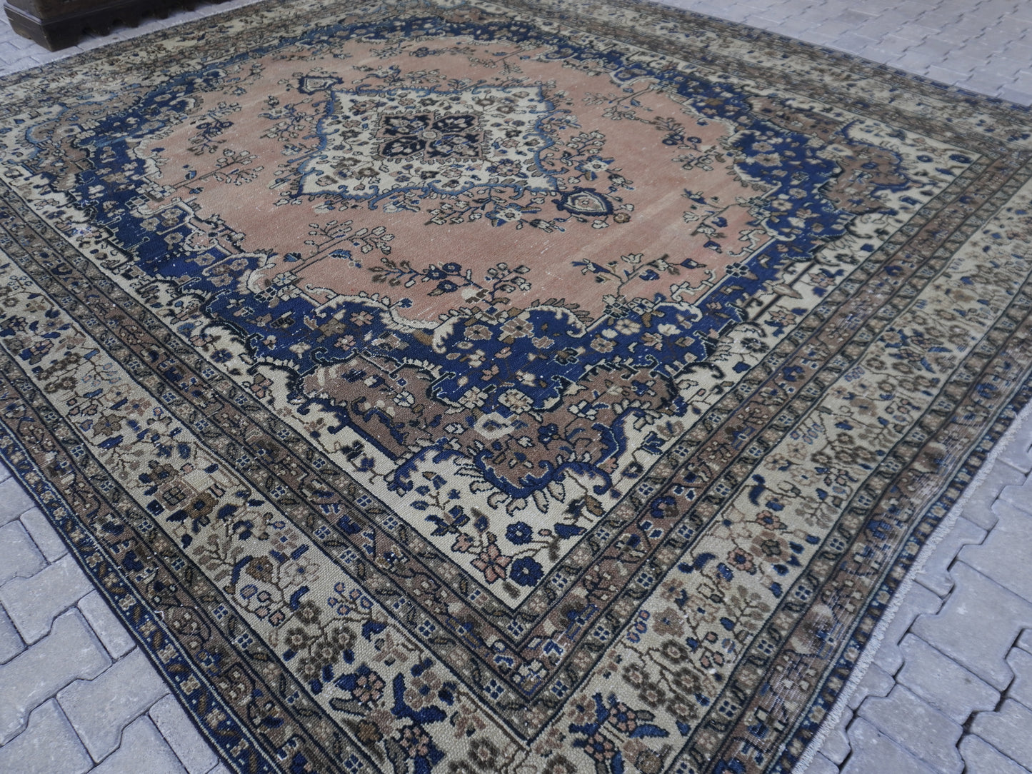 Vintage Area Wool Rug 11x13 ft - sku2051