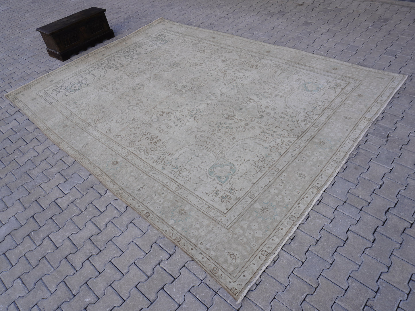 Neutral Wool Large Rug 10x13 ft - sku2039