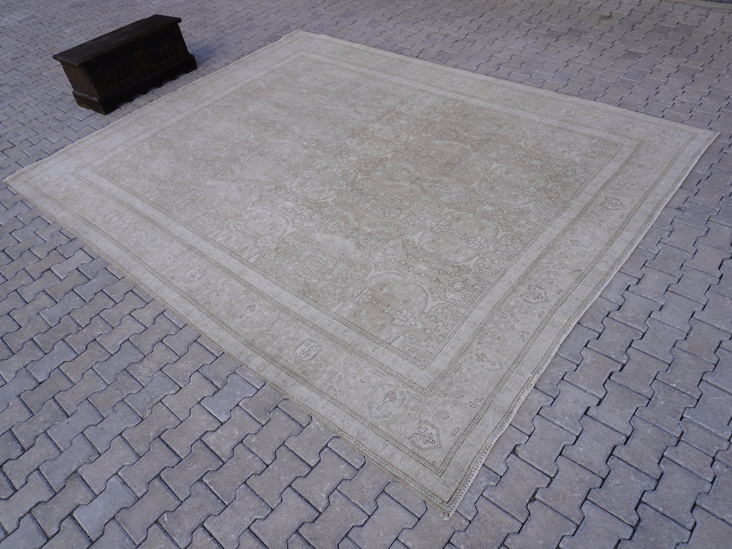 Vintage Neutral Large Rug 10x12 ft - sku 2027
