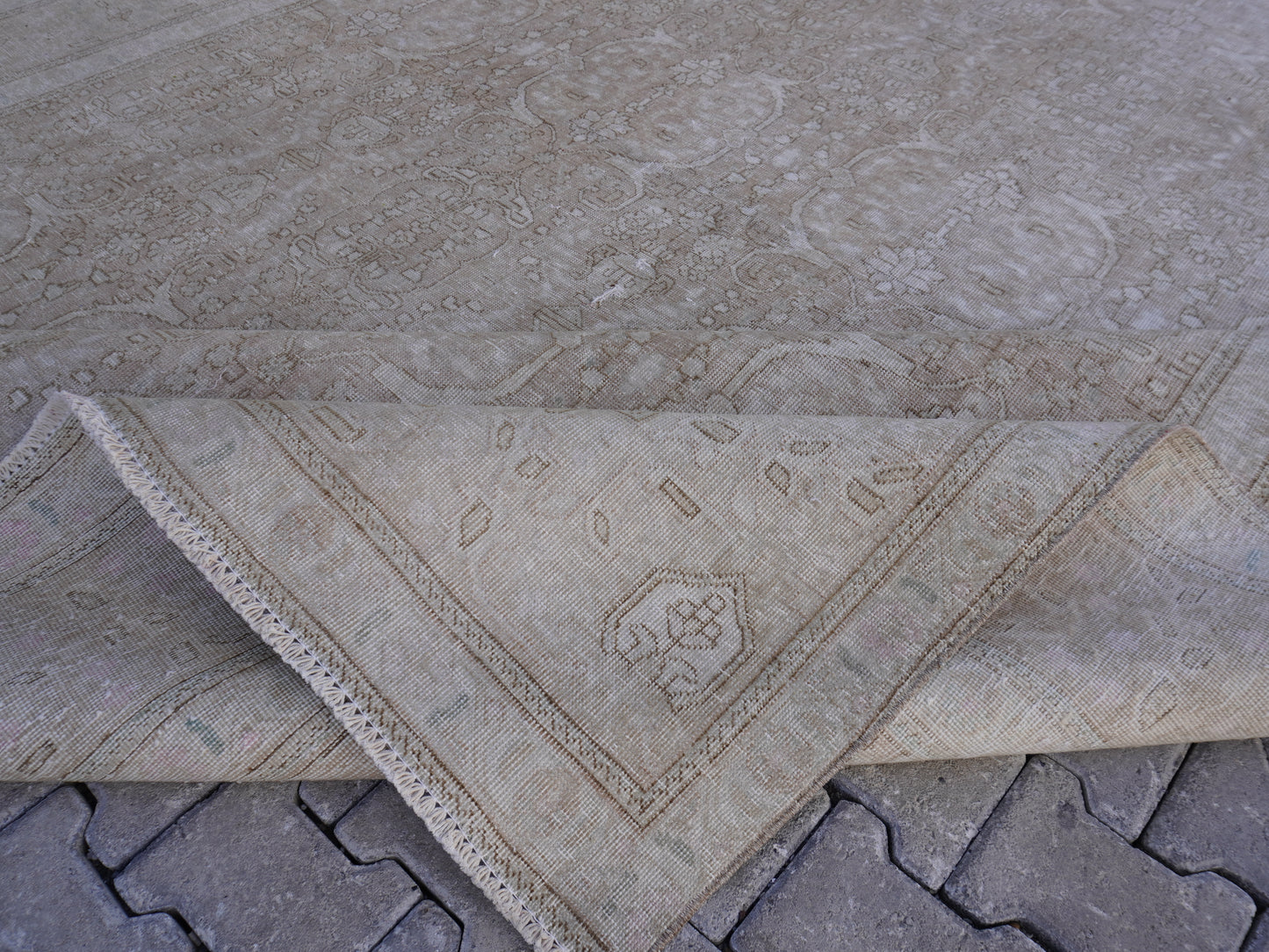 Vintage Neutral Large Rug 10x12 ft - sku 2027