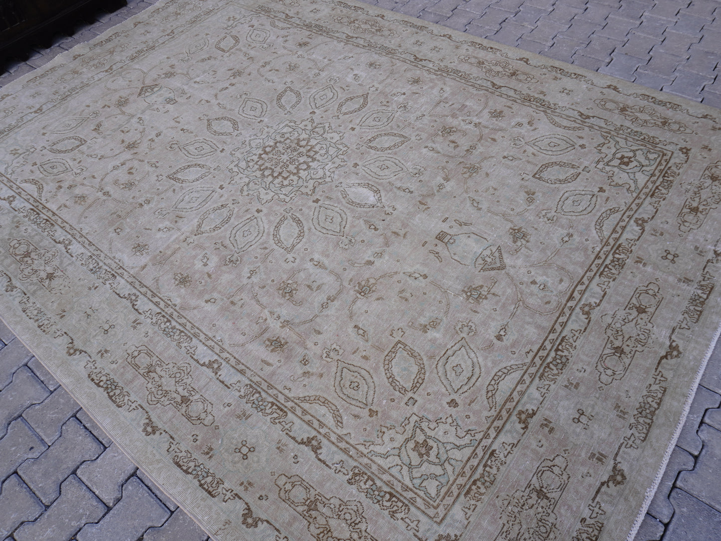 Vintage Large Area rug 8x11 - sku2006