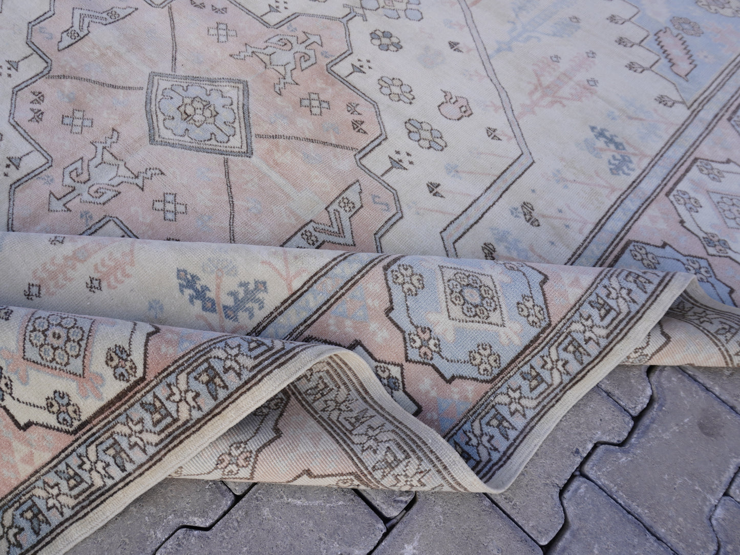 Turkish Wool Vintage Rug 6x8 ft - sku417