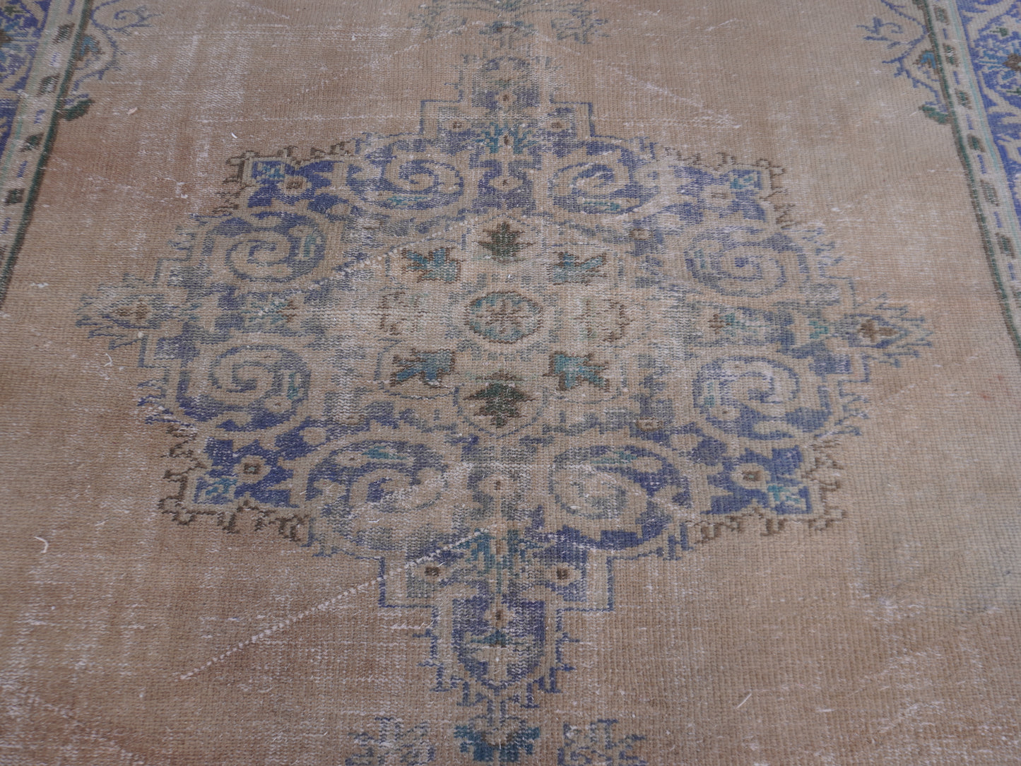 Turkish Area rug 6x9 ft - sku155