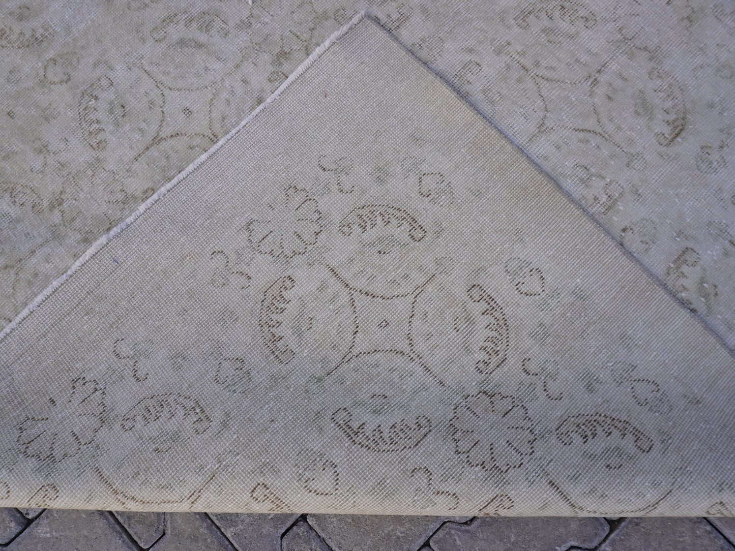 Wool Neutral Rug 6x10 ft - sku311