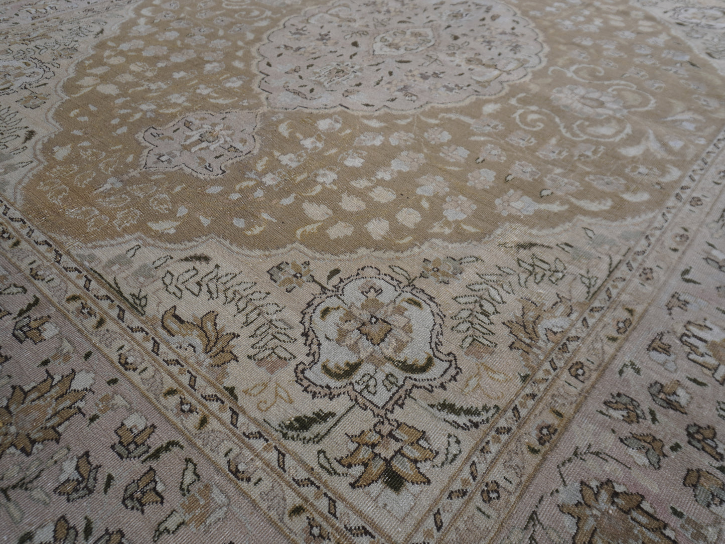 Wool Vintage Oversized Rug 8x9 ft - sku1717