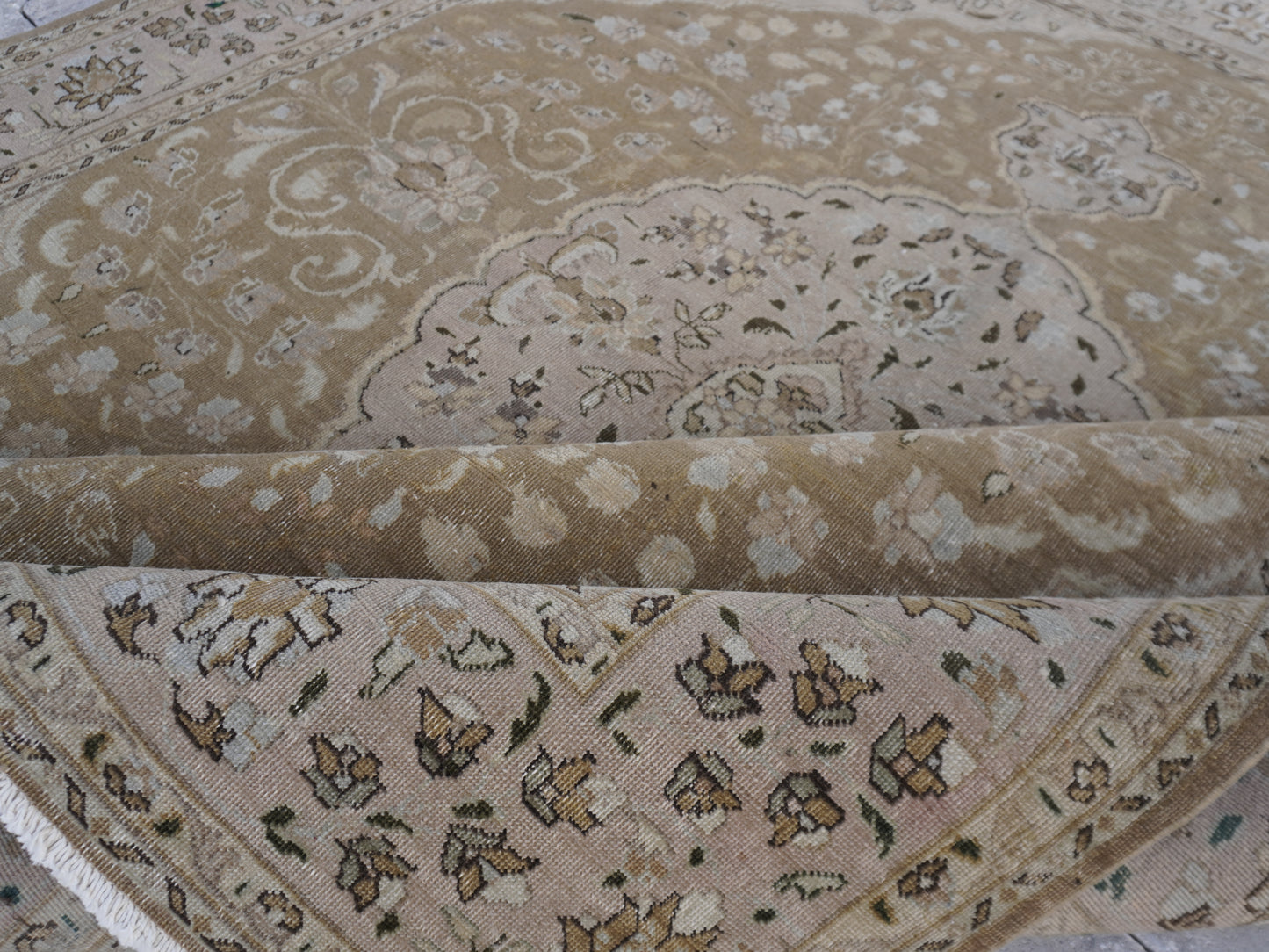 Wool Vintage Oversized Rug 8x9 ft - sku1717