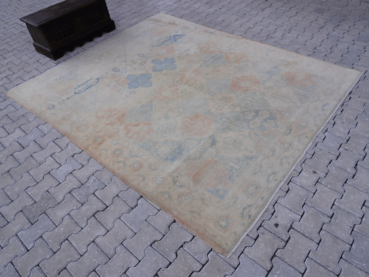 Vintage Neutral Wool Rug 8x9 ft - Sku1716